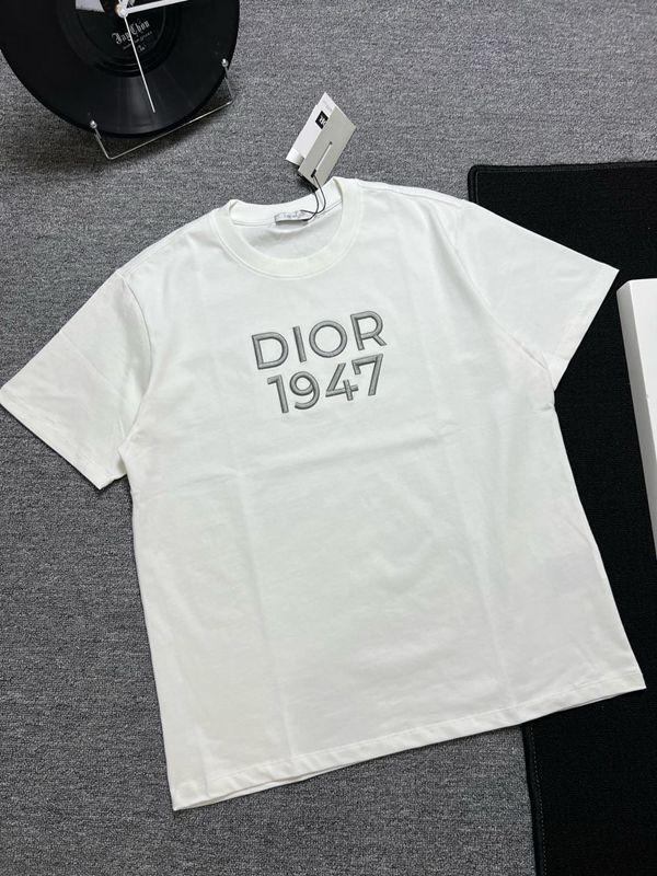 ブランドTシャツ側面デザイン